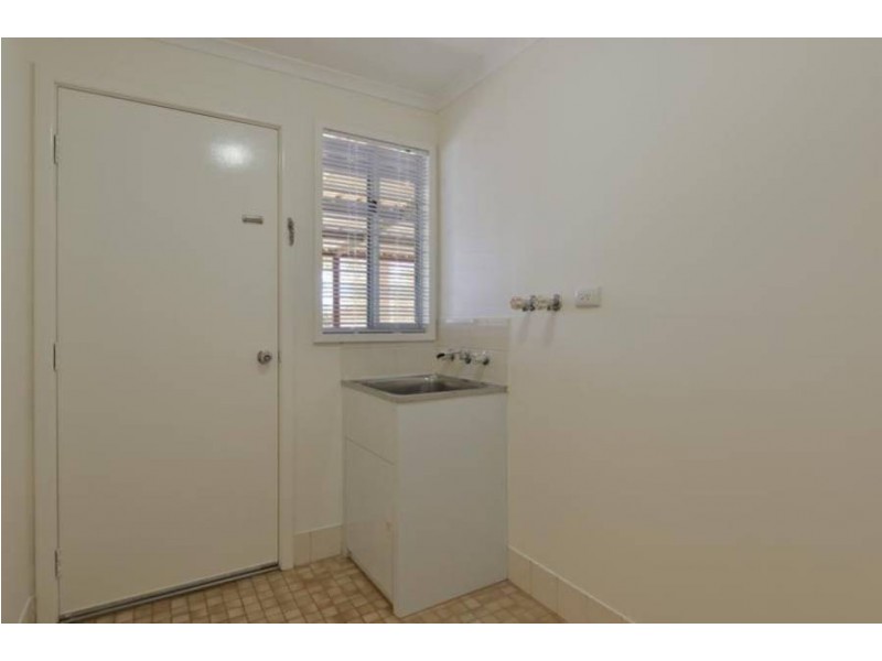56  Woodward Street, Coolgardie WA 6429