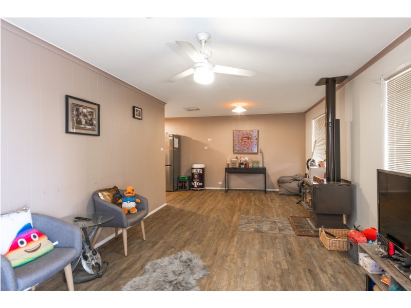 112 Sylvester Street, Coolgardie WA 6429