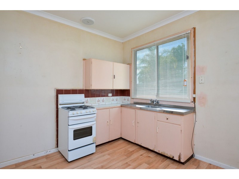 42  Sylvester Street, Coolgardie WA 6429