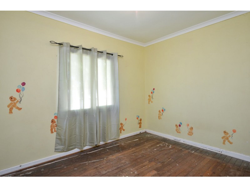 42  Sylvester Street, Coolgardie WA 6429