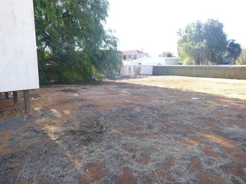 68 Woodward Street, Coolgardie WA 6429
