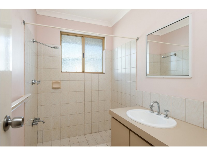 2/37 Sylvester Street, Coolgardie WA 6429