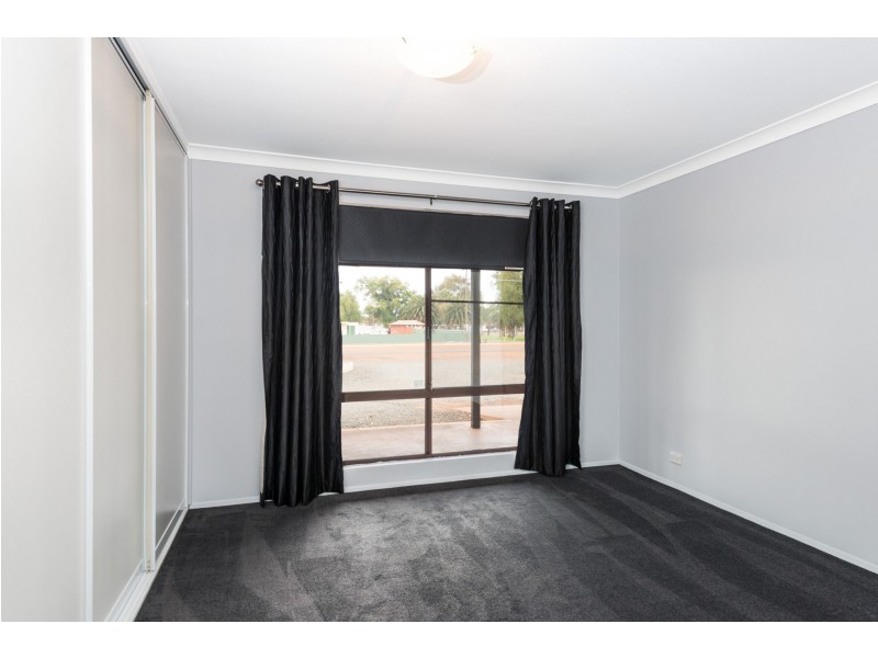 76 Sylvester Street, Coolgardie WA 6429