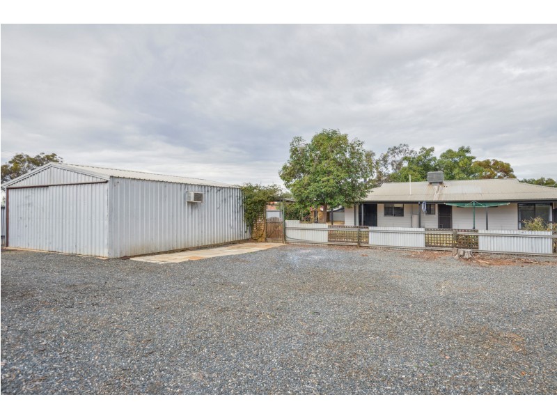 76 Sylvester Street, Coolgardie WA 6429