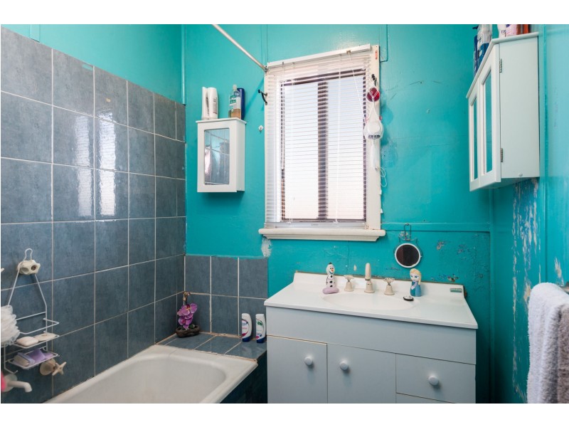 70 Lindsay Street, Coolgardie WA 6429