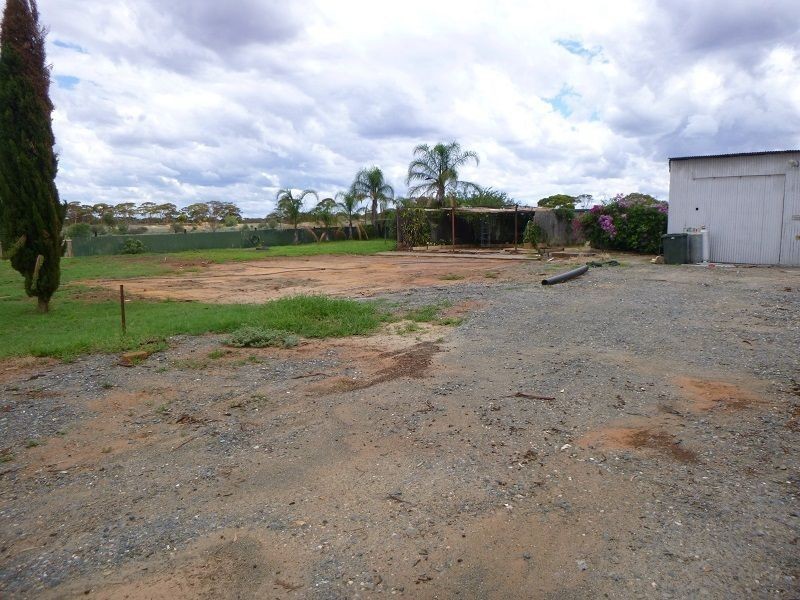 58 Lady Loch Road, Coolgardie WA 6429