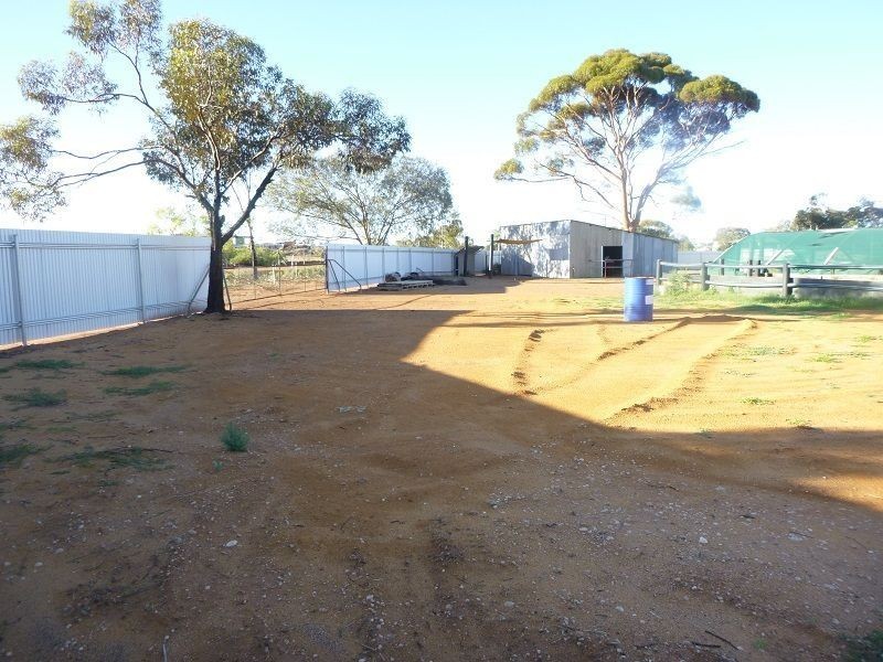 58 Lady Loch Road, Coolgardie WA 6429