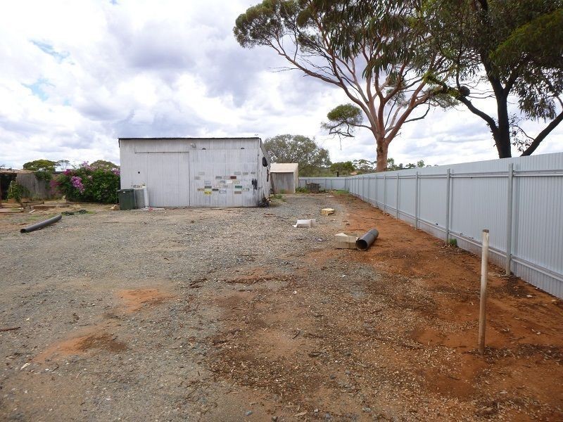 58 Lady Loch Road, Coolgardie WA 6429