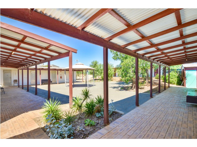 2 Renou Street, Coolgardie WA 6429