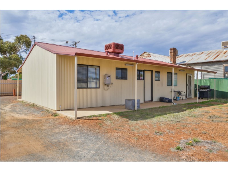 79 Bayley Street, Coolgardie WA 6429