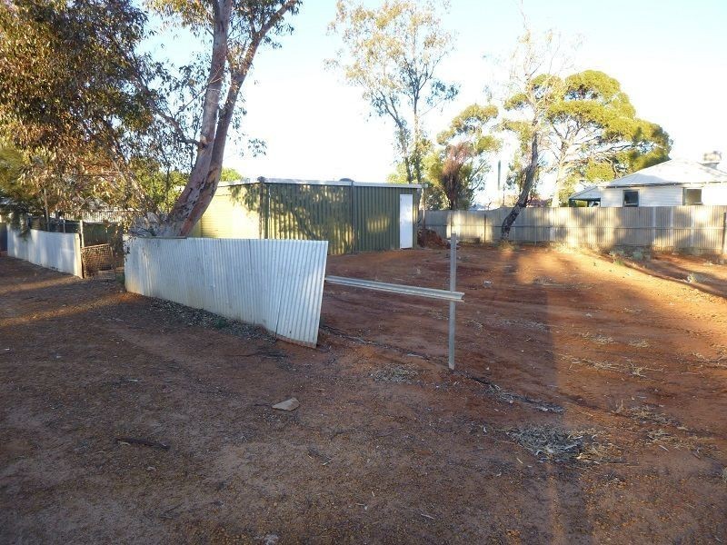 76 Shaw Street, Coolgardie WA 6429