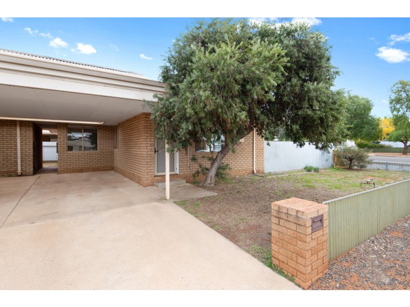 1/35 Sylvester Street, Coolgardie WA 6429
