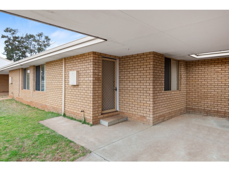2/35 Sylvester Street, Coolgardie WA 6429