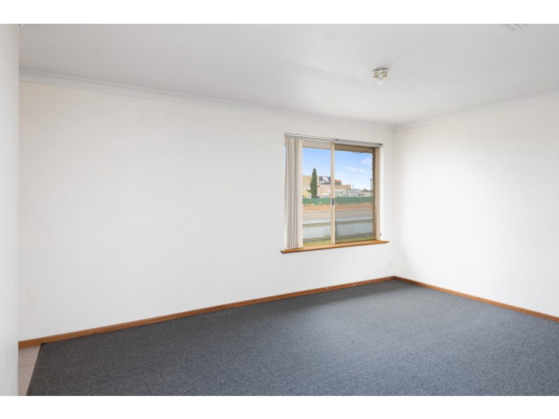 2/35 Sylvester Street, Coolgardie WA 6429
