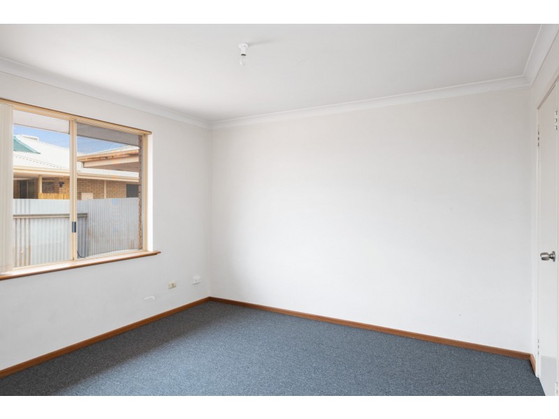 2/35 Sylvester Street, Coolgardie WA 6429