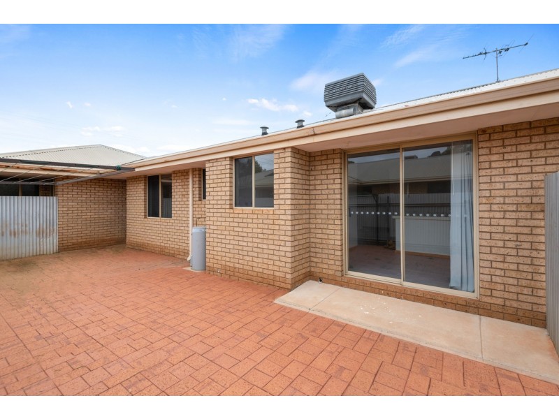 2/35 Sylvester Street, Coolgardie WA 6429