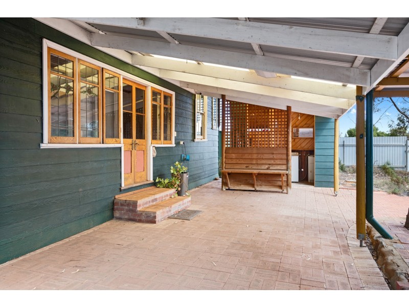 36 Bayley Street, Coolgardie WA 6429