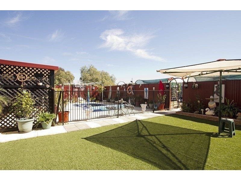 26 Sylvester Street, Coolgardie WA 6429