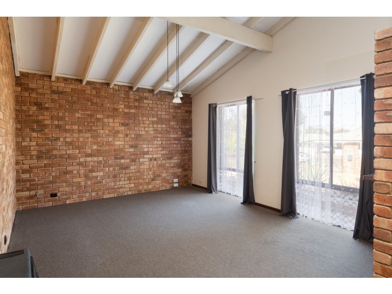 34 Lyall Street, Lamington WA 6430