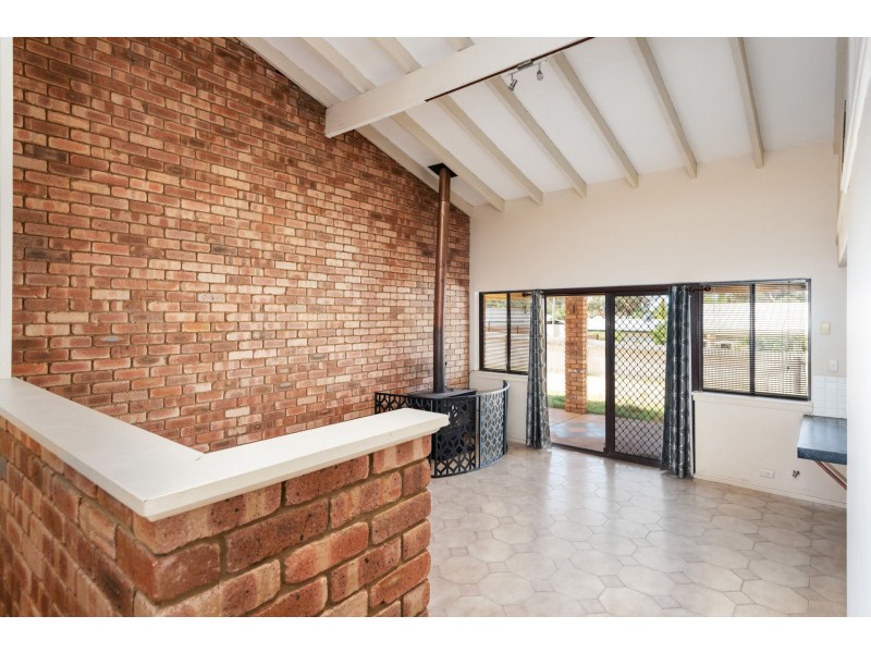 34 Lyall Street, Lamington WA 6430