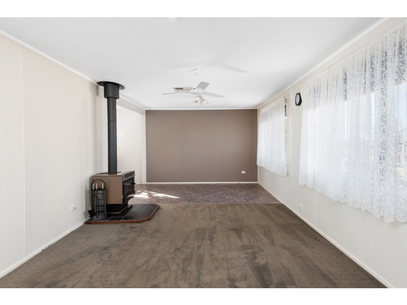 22 Woodward Street, Coolgardie WA 6429