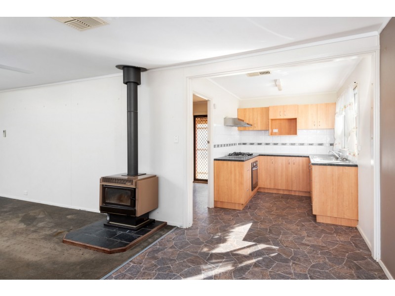 22 Woodward Street, Coolgardie WA 6429