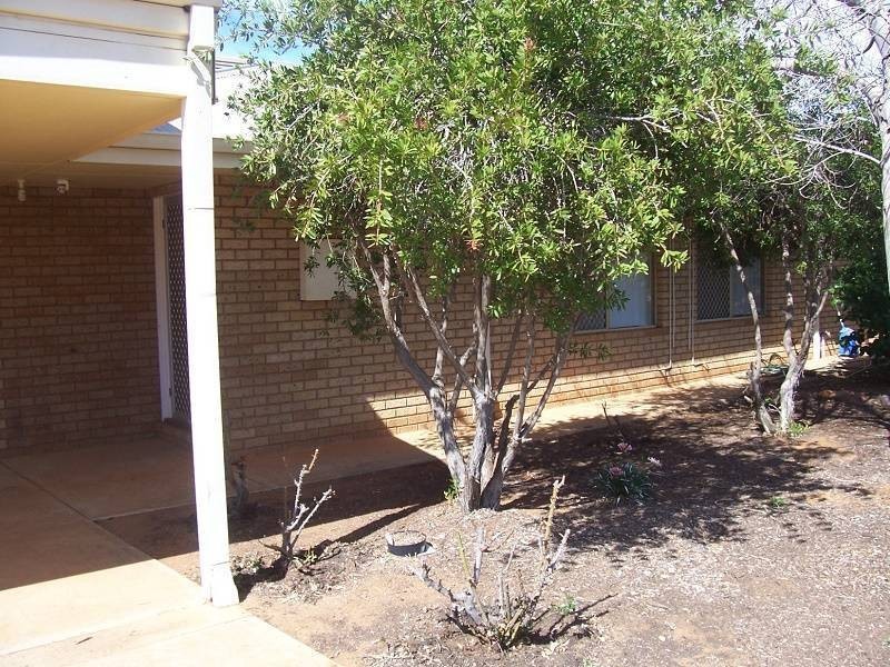 2/33 Sylvester Street, Coolgardie WA 6429