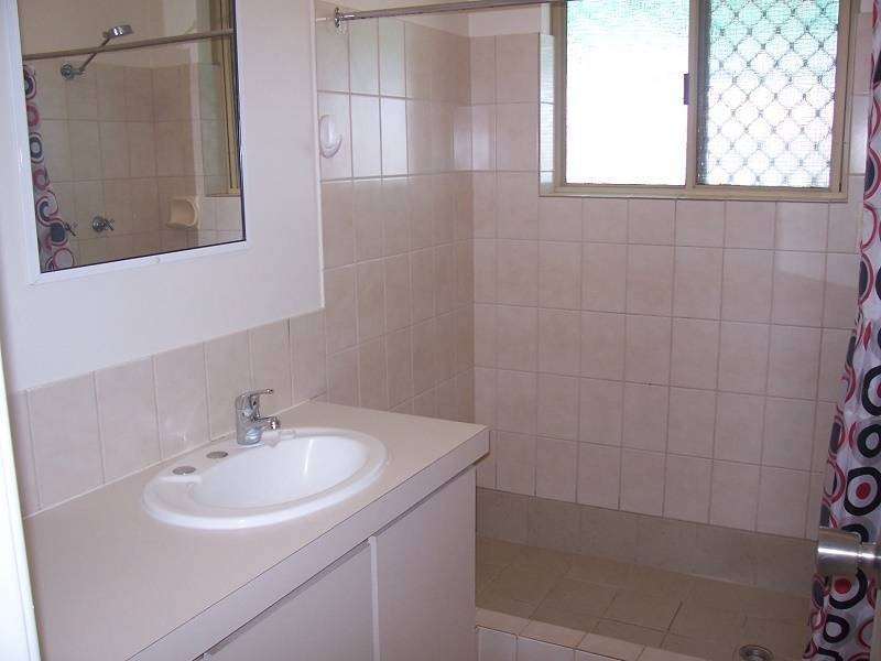 2/33 Sylvester Street, Coolgardie WA 6429