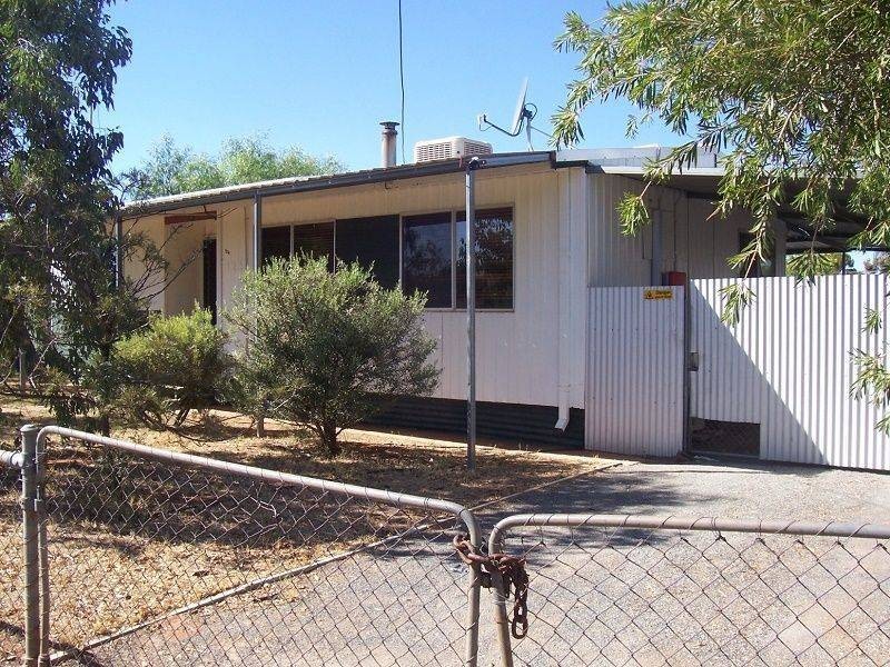 129 Sylvester Street, Coolgardie WA 6429