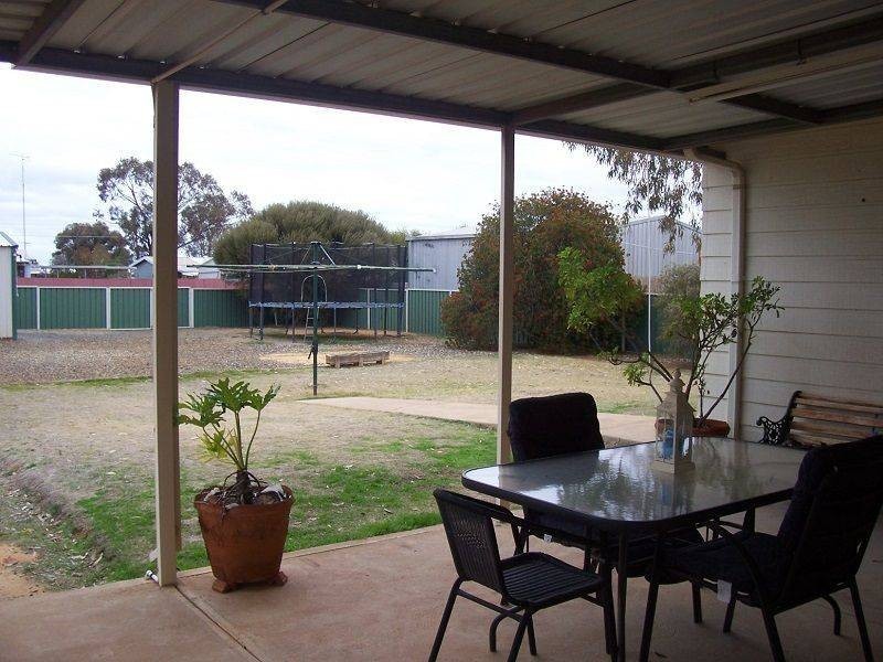 127 Lindsay Street, Coolgardie WA 6429
