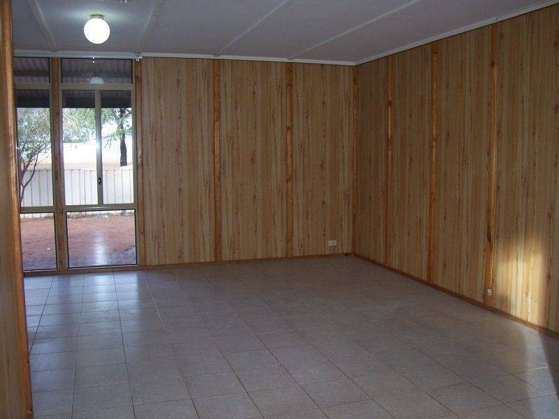 106 Lefroy Street, Coolgardie WA 6429