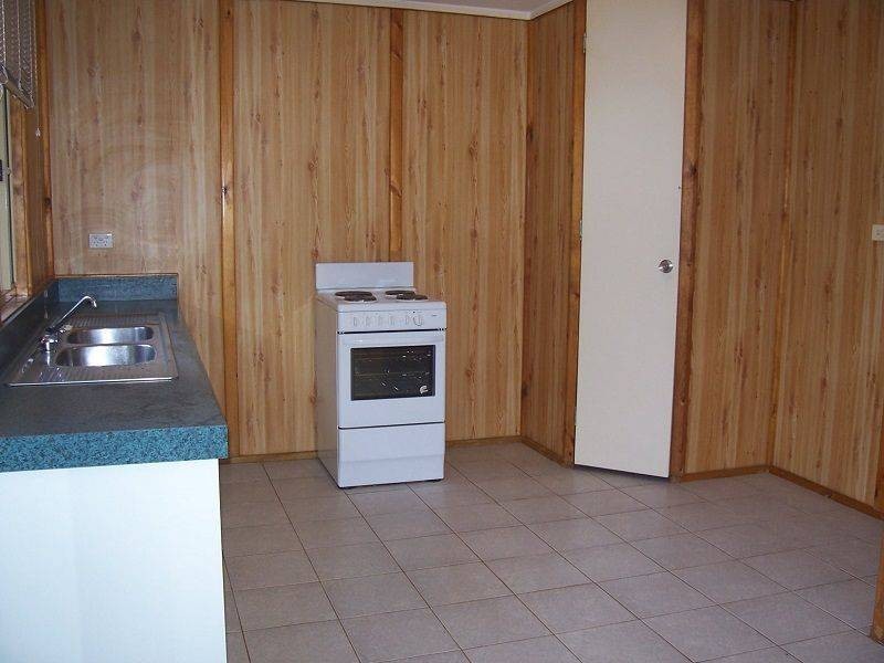 106 Lefroy Street, Coolgardie WA 6429