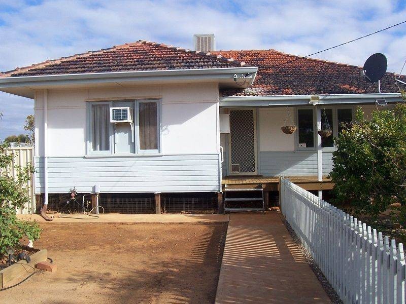 125 Lindsay, Coolgardie WA 6429