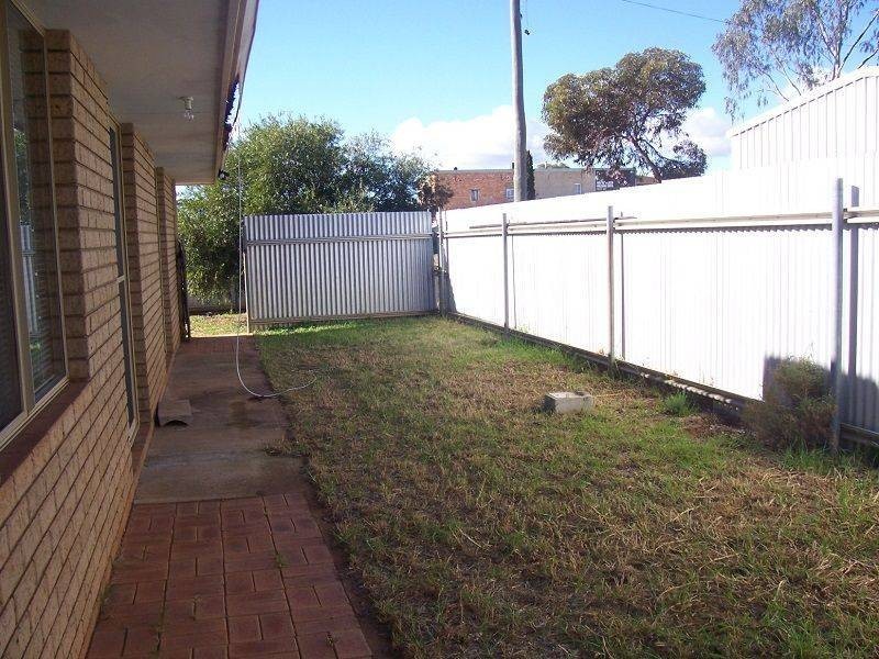 4/35 Sylvester Street, Coolgardie WA 6429