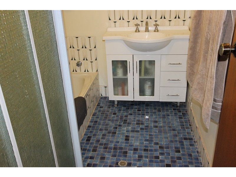 103 Shaw Street, Coolgardie WA 6429