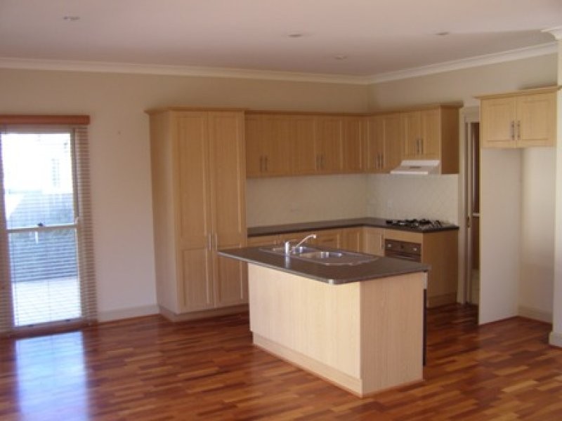 16 Sampson Street, Orange NSW 2800