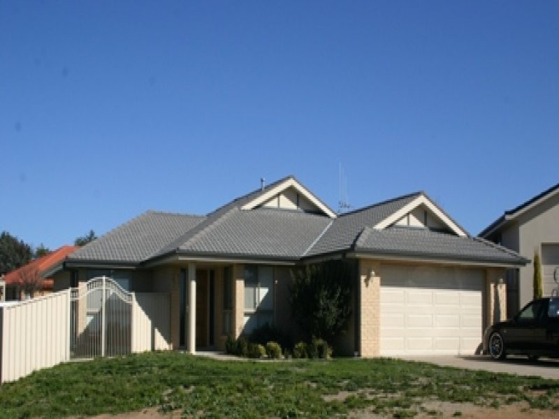 7 Lavender Close, Orange NSW 2800