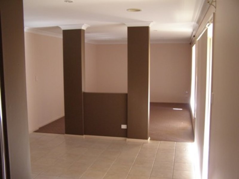 6 Gersbach Place, Orange NSW 2800