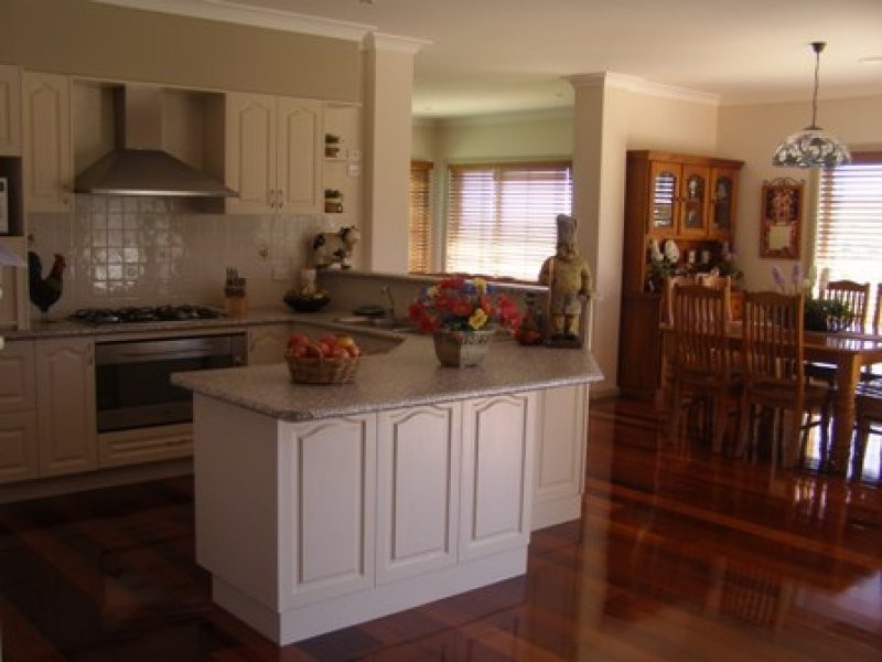 15 The Waterway, Lewis Ponds NSW 2800