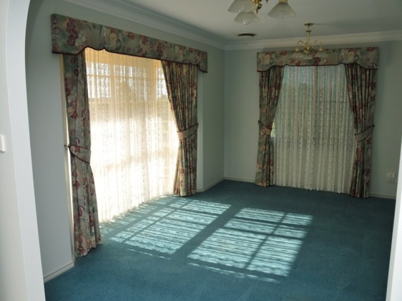 32 Sieben Drive, Orange NSW 2800