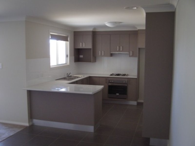 97 Diamond Drive, Orange NSW 2800