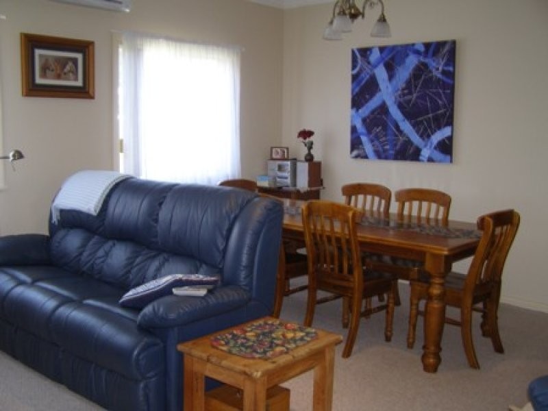 354 Lords Place, Orange NSW 2800