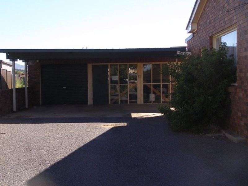 115 Molong Road, Orange NSW 2800