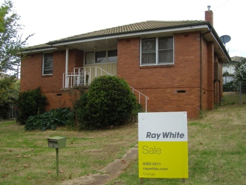 2 Leura Road, Orange NSW 2800