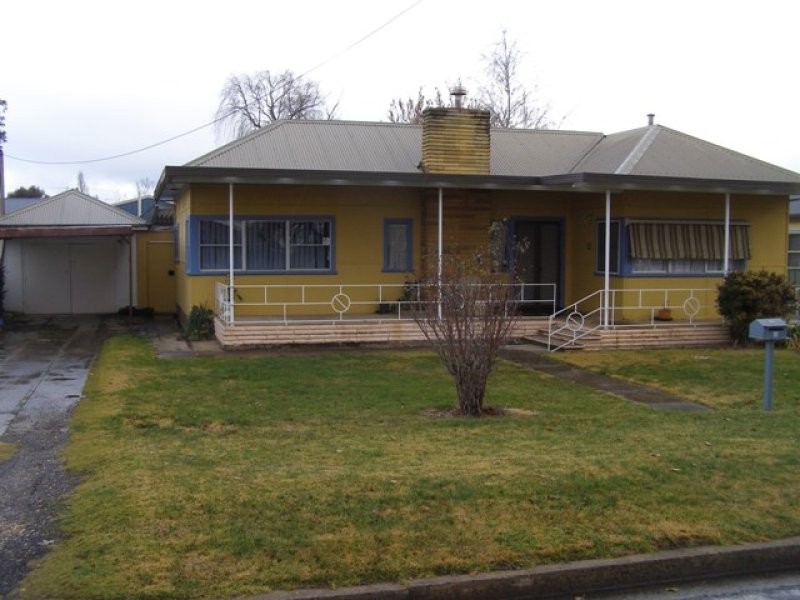 8 Bletchington Street, Orange NSW 2800