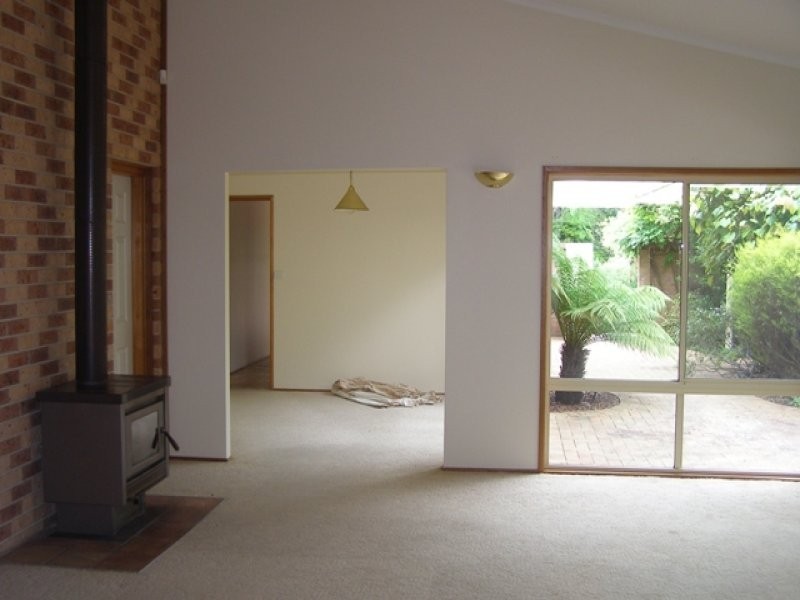 13 Ophir Road, Orange NSW 2800