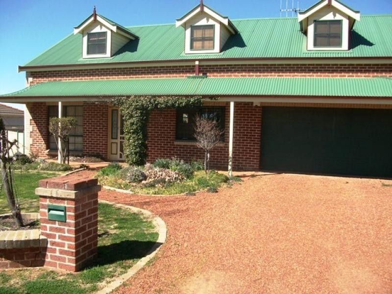 20 Agland Cresent, Orange NSW 2800