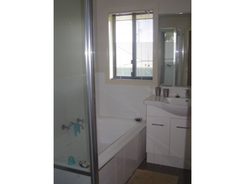 3 Discovery Drive, Orange NSW 2800