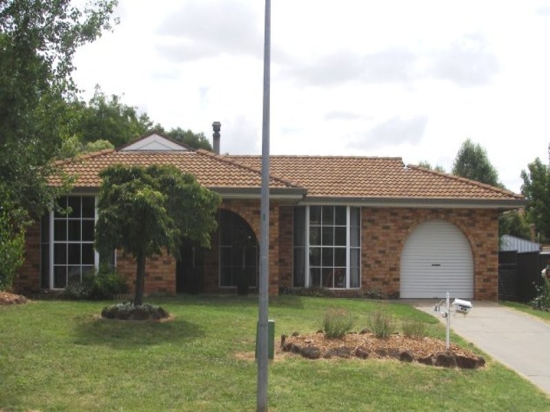 41 Kearneys Drive, Orange NSW 2800