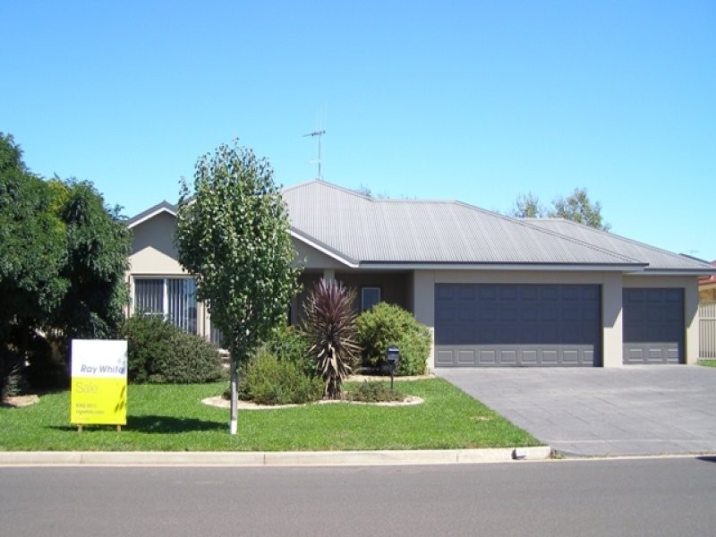 15 Jonathon Road, Orange NSW 2800